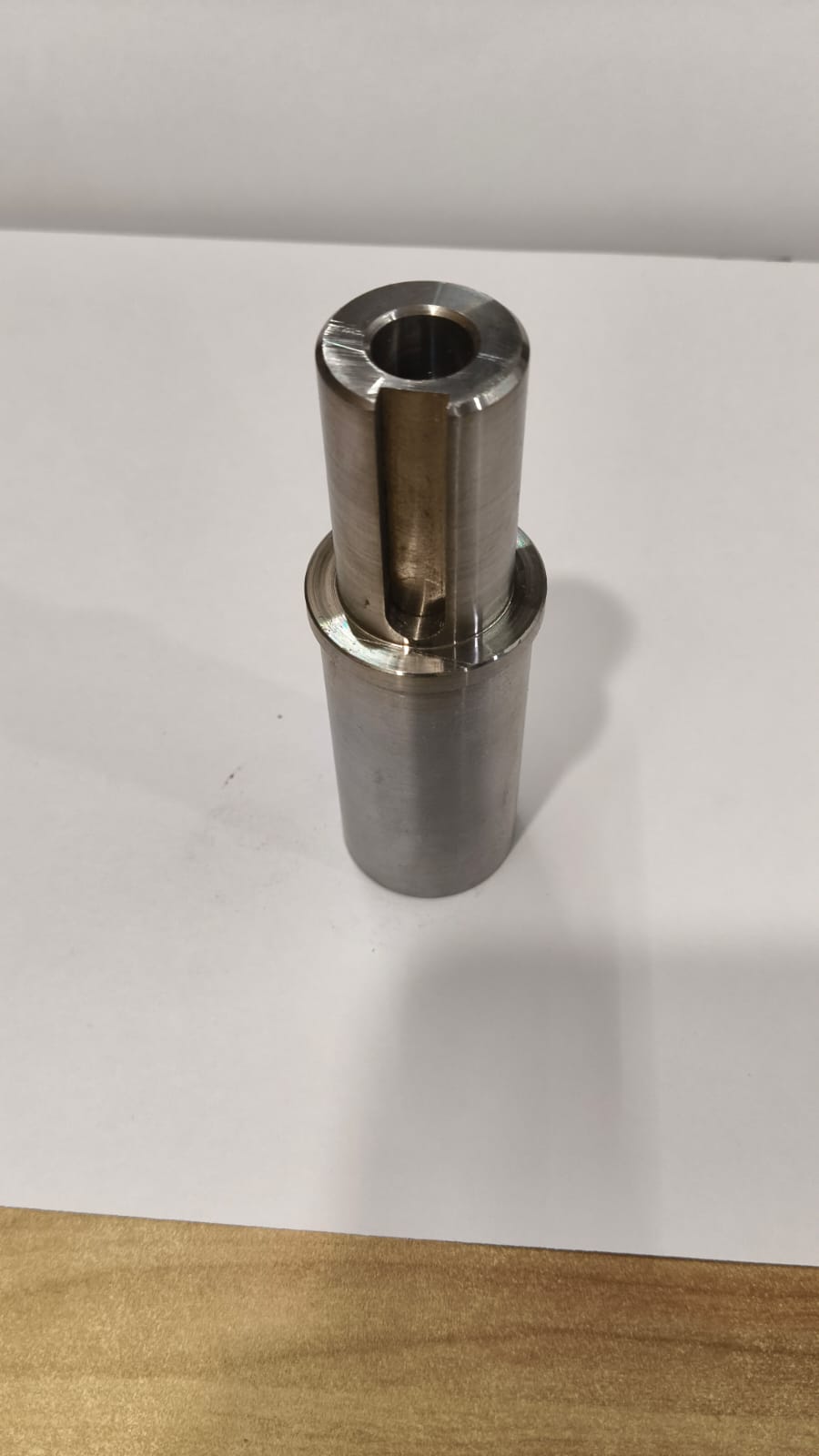 V4 Delux Couple